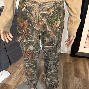 RedHead Green and Brown Cargo Pants for Outdoor Adventures